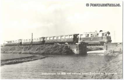 ansichtkaart: Zuidland, Motorwagen M 1806 met treinstel tussen Zuidland en Spijkenisse