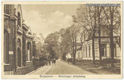 ansichtkaart: Grijpskerk, Groninger straatweg