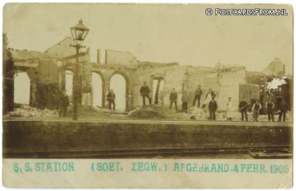 ansichtkaart: Zegwaart, S.S. Station Afgebrand 4 Febr. 1905