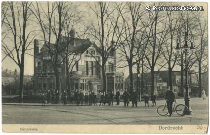 ansichtkaart: Dordrecht, Stationsweg