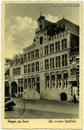 ansichtkaart: Bergen op Zoom, Het nieuwe Stadhuis
