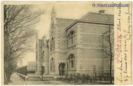 ansichtkaart: Bussum, Koningin Wilhelmina school