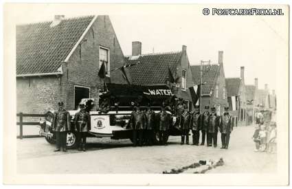 ansichtkaart: 's-Gravendeel, ? Feest 5 Aug. 1939. Brandweer