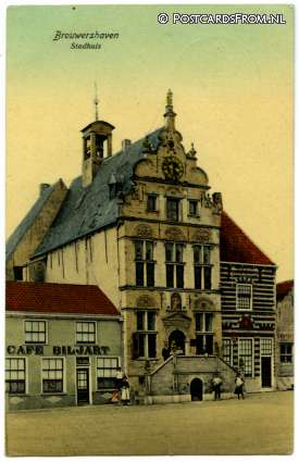 ansichtkaart: Brouwershaven, Stadhuis
