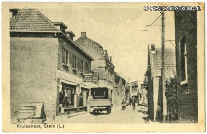 ansichtkaart: Stein, Kruisstraat. Drogisterij Brouns