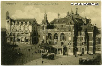 ansichtkaart: Amsterdam, Leischeplein stadsschouwburg en American Hotel