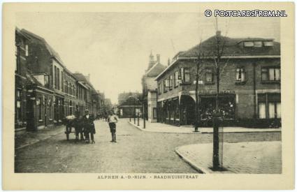 ansichtkaart: Alphen aan den Rijn, Raadhuisstraat