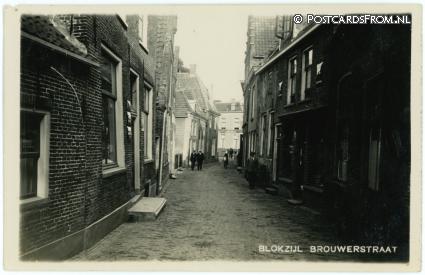 ansichtkaart: Blokzijl, Brouwerstraat
