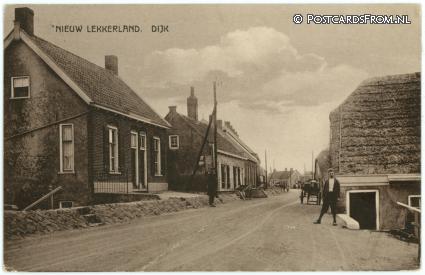 ansichtkaart: Nieuw-Lekkerland, Dijk