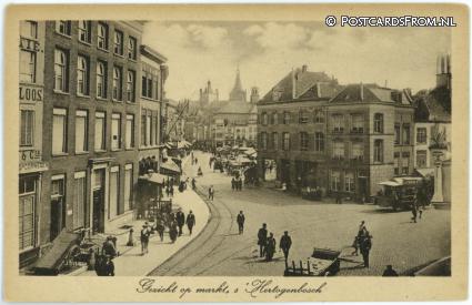 ansichtkaart: 's-Hertogenbosch, Gezicht op markt