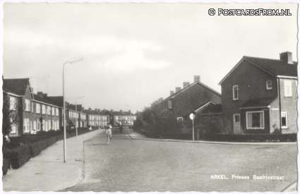 ansichtkaart: Arkel, Prinses Beatrixstraat