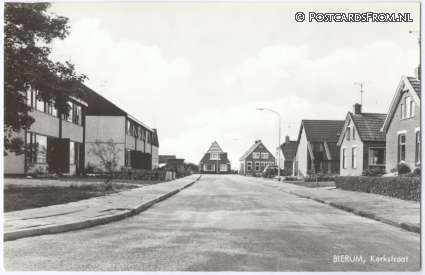 ansichtkaart: Bierum, Kerkstraat