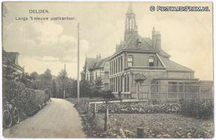 ansichtkaart: Delden, Langs 't nieuwe postkantoor