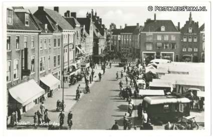 ansichtkaart: Middelburg, Marktdag