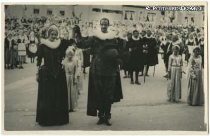 ansichtkaart: Hoorn NH, ? feesten 4 juli '37