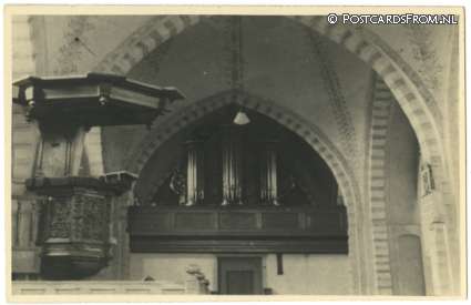 ansichtkaart: Hantumhuizen, Kerk. Interieur