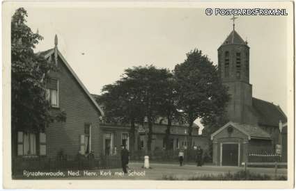 Rijnsaterwoude, Ned. Herv. Kerk met School ansichtkaart: Rijnsaterwoude, Ned. Herv. Kerk met School