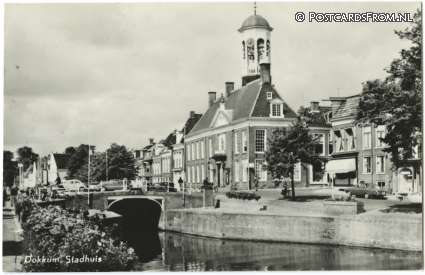 ansichtkaart: Dokkum, Stadhuis