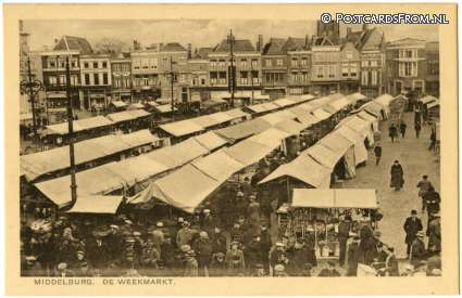 ansichtkaart: Middelburg, De Weekmarkt