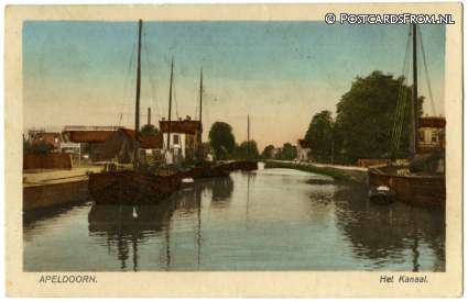 ansichtkaart: Apeldoorn, Het Kanaal