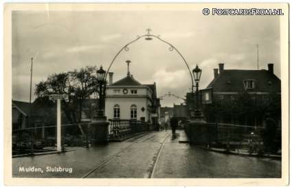 Muiden, Sluisbrug ansichtkaart: Muiden, Sluisbrug