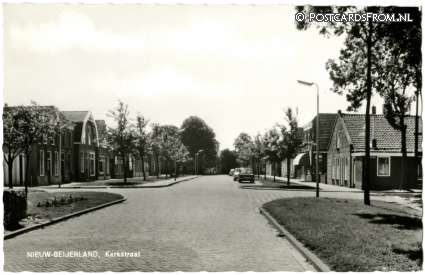ansichtkaart: Nieuw-Beijerland, Kerkstraat