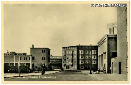 ansichtkaart: Amsterdam, West. Donker Curtiusstraat