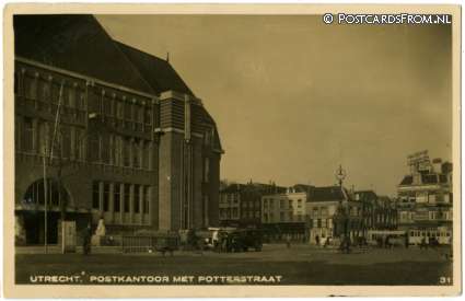 ansichtkaart: Utrecht, Postkantoor met Potterstraat