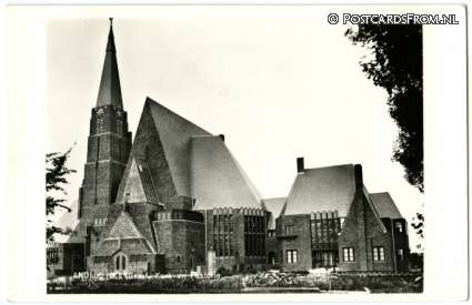 ansichtkaart: Andijk, Geref. Kerk en Pastorie