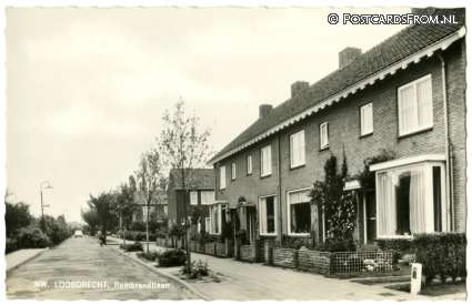 ansichtkaart: Nieuw-Loosdrecht, Rembrandtlaan