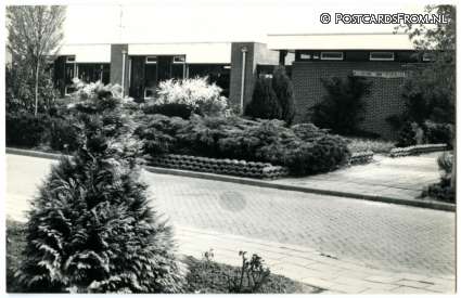 ansichtkaart: Oostwold Scheemda, Chr. Nat. School