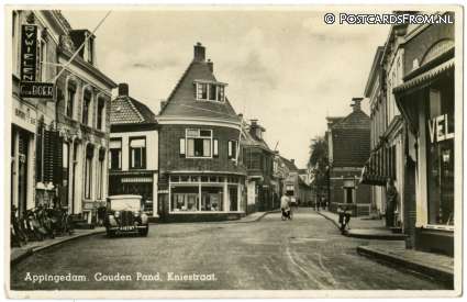 ansichtkaart: Appingedam, Gouden Pand. Kniestraat