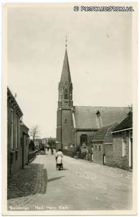 ansichtkaart: Kapelle, Biezelinge. Ned. Herv. Kerk
