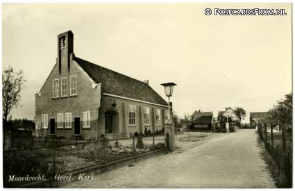 ansichtkaart: Moordrecht, Geref. Kerk