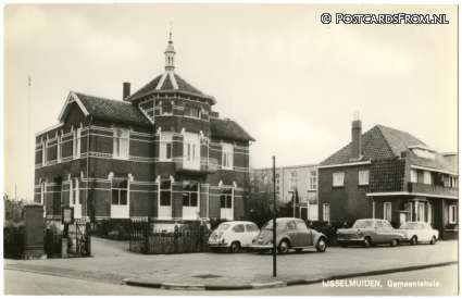 ansichtkaart: IJsselmuiden, Gemeentehuis