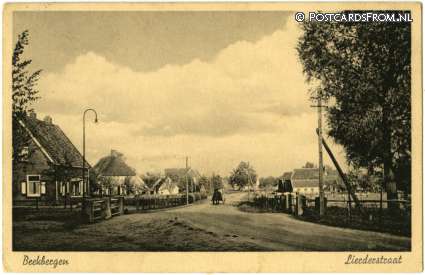 Beekbergen, Lierderstraat ansichtkaart: Beekbergen, Lierderstraat