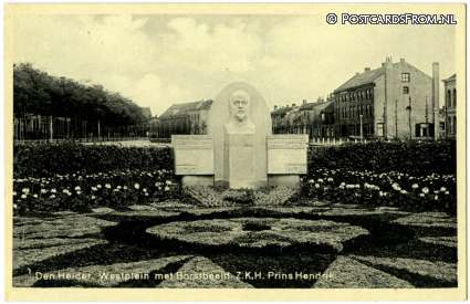 ansichtkaart: Den Helder, Westplein met Borstbeeld Z.K.H. Prins Hendrik