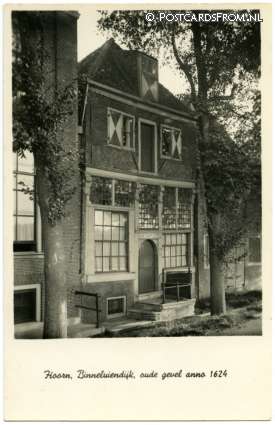 ansichtkaart: Hoorn NH, Binneluiendijk, oude gevel anno 1624