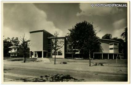 ansichtkaart: Hilversum, A.V.R.O. Studios