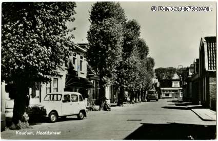 ansichtkaart: Koudum, Hoofdstraat