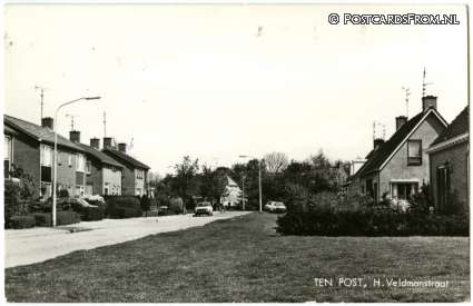 ansichtkaart: Ten Post, H. Veldmanstraat