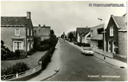 Fijnaart, Wilhelminastraat ansichtkaart: Fijnaart, Wilhelminastraat