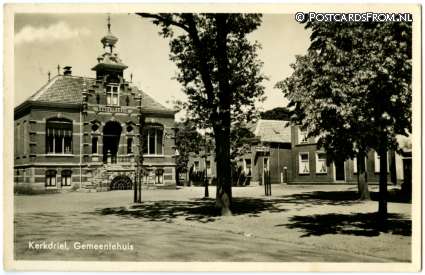 ansichtkaart: Kerkdriel, Gemeentehuis