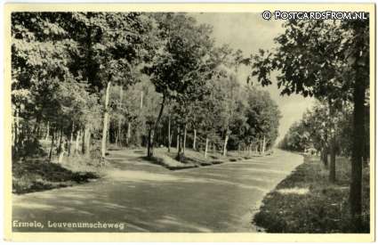 Ermelo, Leuvenumscheweg ansichtkaart: Ermelo, Leuvenumscheweg