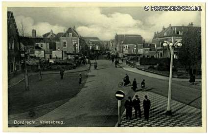 ansichtkaart: Dordrecht, Vriesebrug