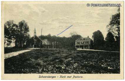 ansichtkaart: Schaarsbergen, Kerk met Pastorie