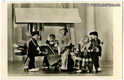 ansichtkaart: Vught, Stichting Poppenland. Markttafereel