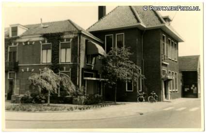 ansichtkaart: Leiderdorp, ? Voormalig Gemeentehuis?