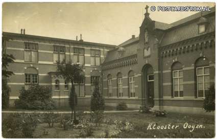 ansichtkaart: Ooijen, Klooster