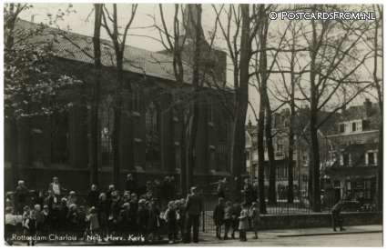 Charlois, Ned. Herv. Kerk ansichtkaart: Charlois, Ned. Herv. Kerk